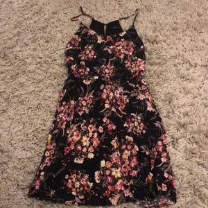 Women’s Boutique Dress Medium